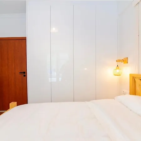 Jolie's Escape Flat In Pagrati *