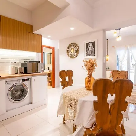 Jolie's Escape Flat In Pagrati Apartment Athens
