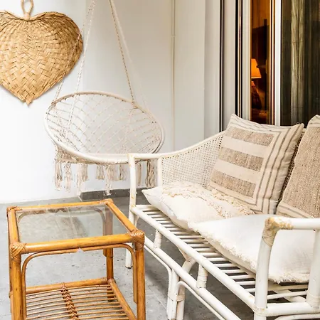 Jolie's Escape Flat In Pagrati Apartment